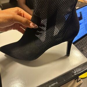Elegant Black Women's Heeled Shoes